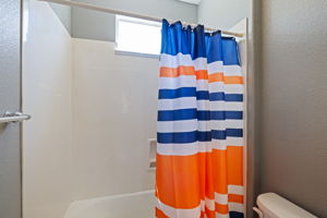  Photo 40