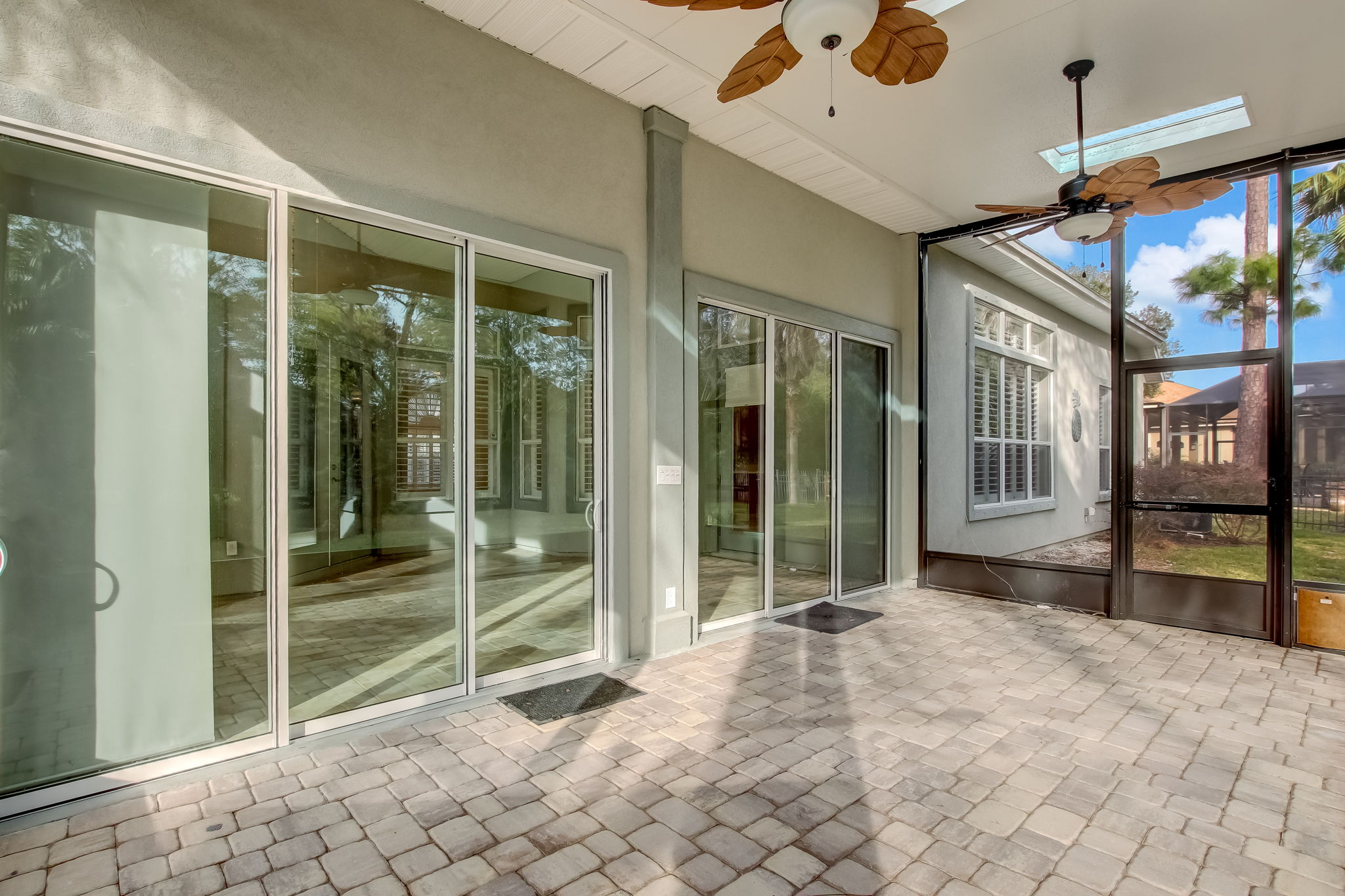 Screened-in Porch