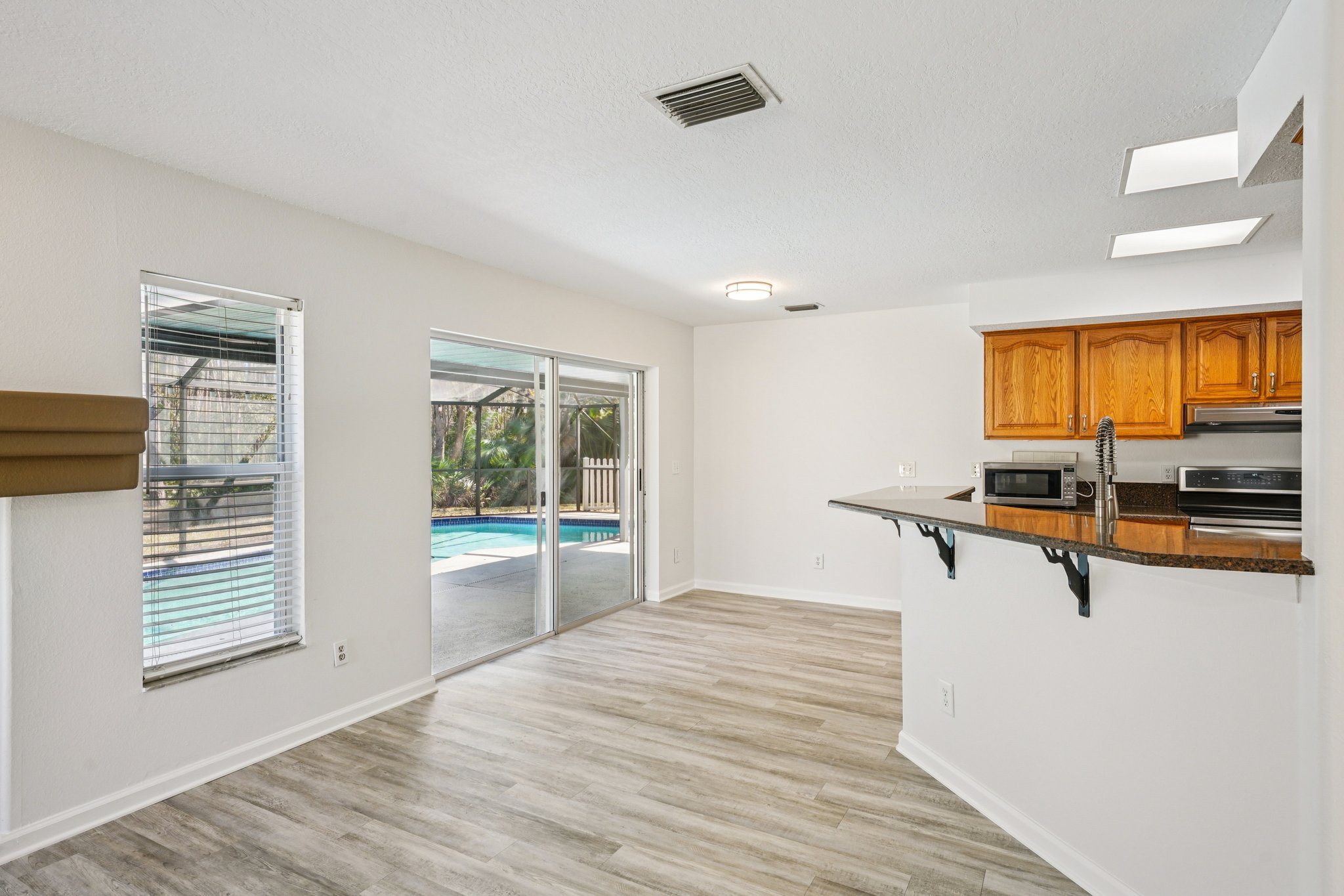 Essex Ct-S2402-022.jpg