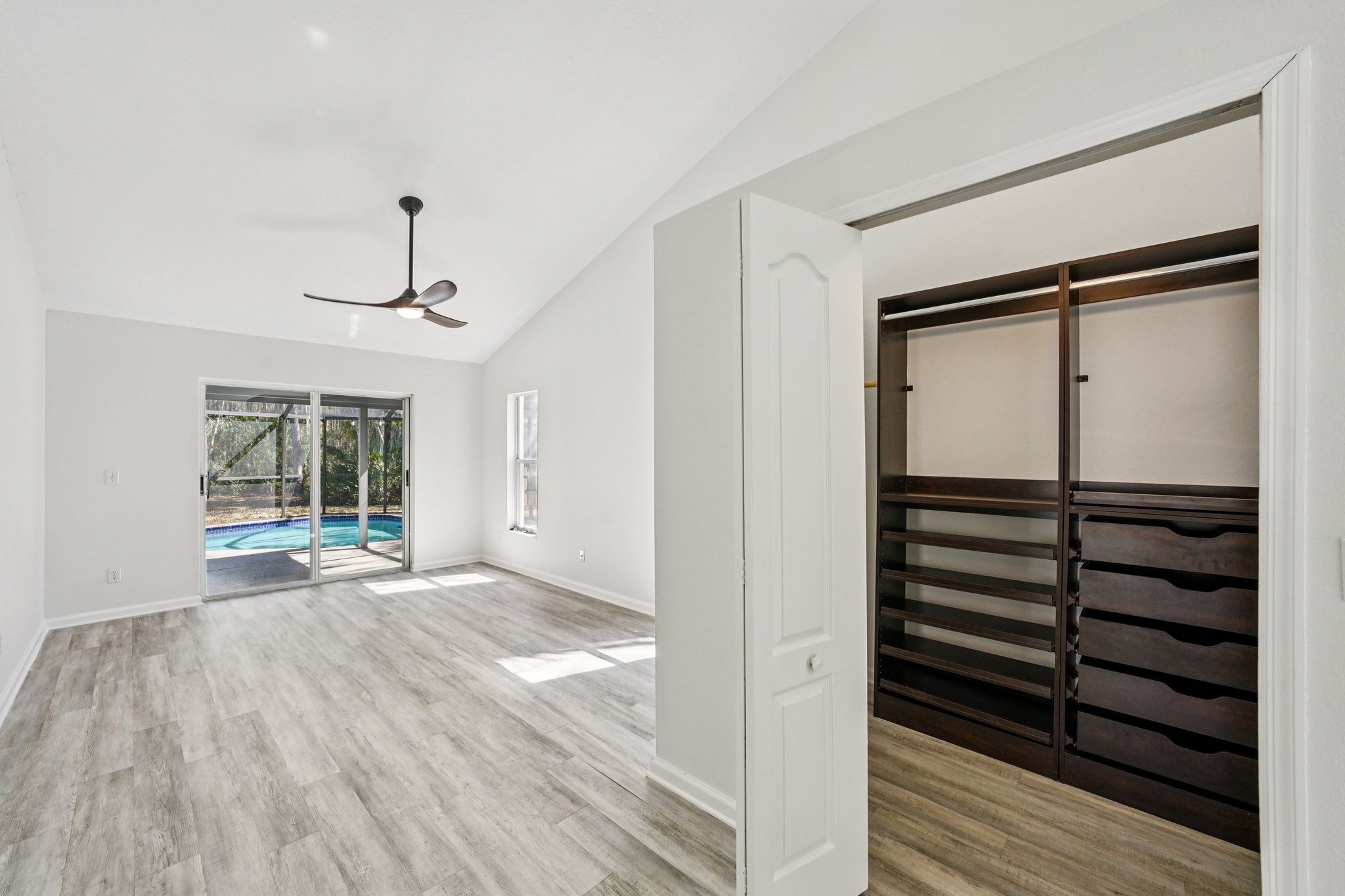 Essex Ct-S2402-063.jpg