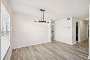 Essex Ct-S2402-015.jpg