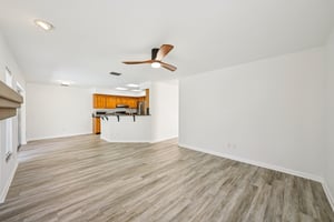 Essex Ct-S2402-020.jpg