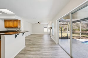 Essex Ct-S2402-030.jpg