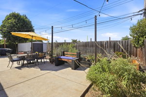 042_F8_5621 27th Ave