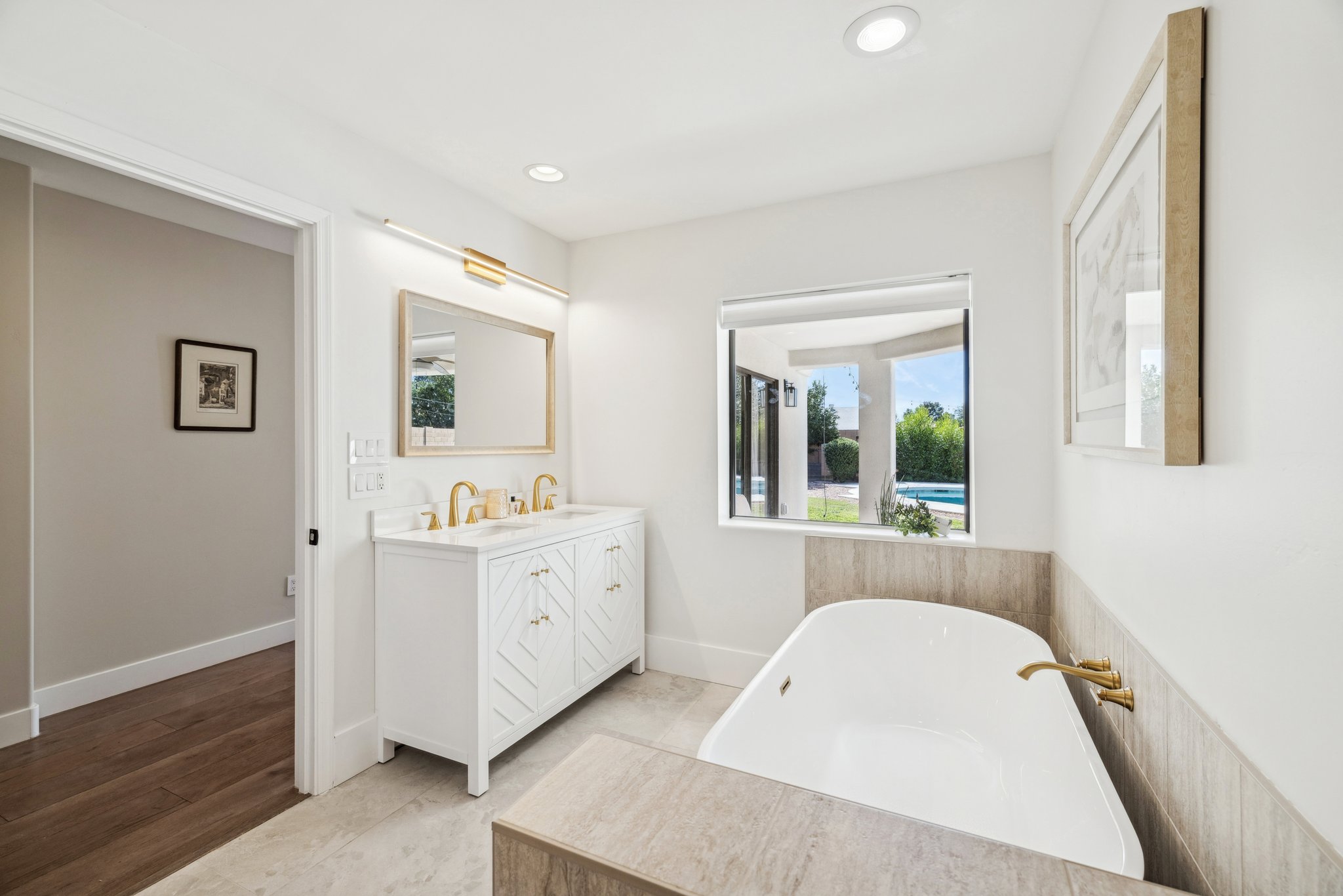 5621 E Voltaire Ave - 049.jpg