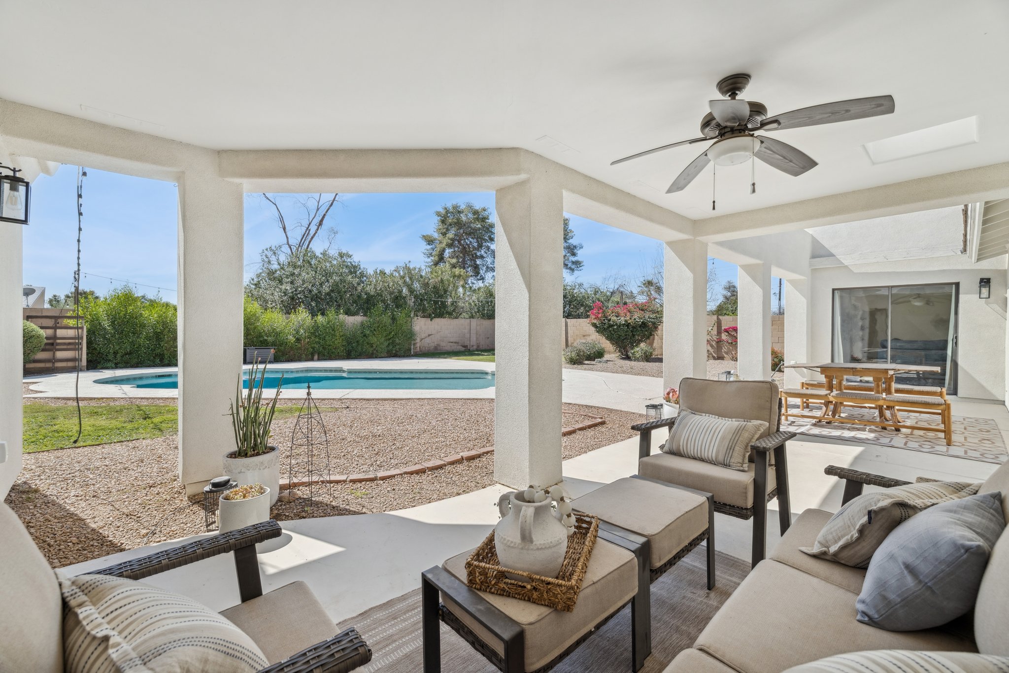 5621 E Voltaire Ave - 066.jpg