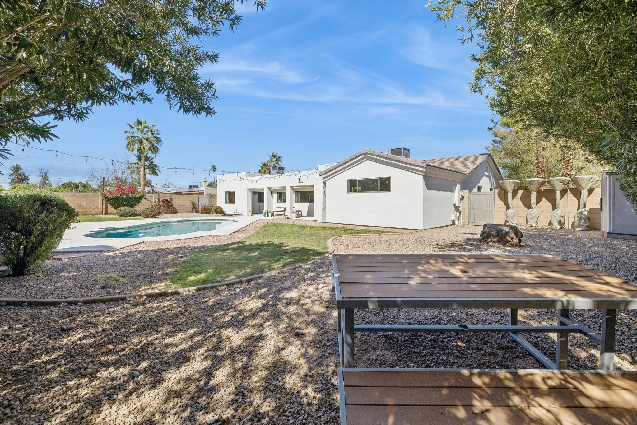 5621 E Voltaire Ave - 072.jpg