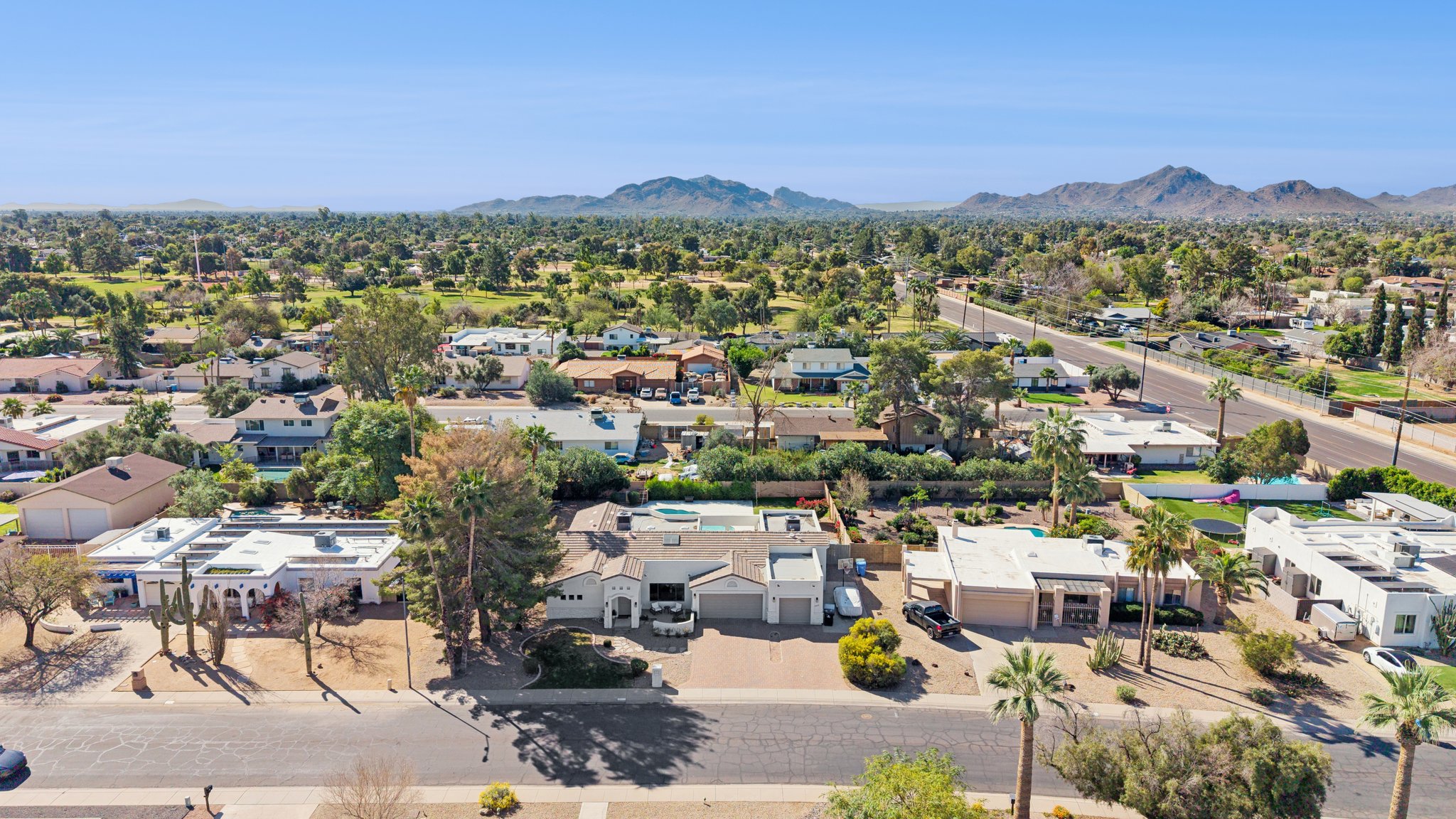 5621 E Voltaire Ave - 008 (2).jpg