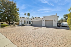 5621 E Voltaire Ave - 002.jpg