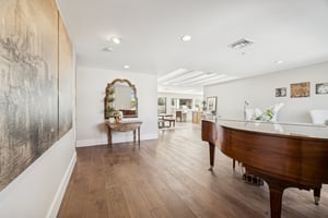 5621 E Voltaire Ave - 010.jpg