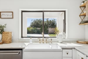 5621 E Voltaire Ave - 023.jpg