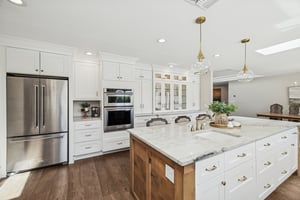 5621 E Voltaire Ave - 026.jpg