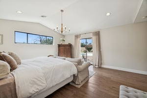 5621 E Voltaire Ave - 040.jpg