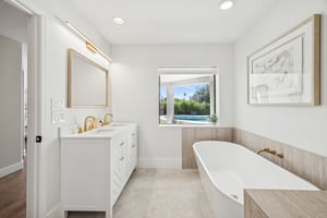 5621 E Voltaire Ave - 044.jpg