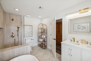 5621 E Voltaire Ave - 046.jpg