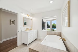 5621 E Voltaire Ave - 049.jpg