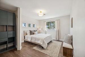 5621 E Voltaire Ave - 050.jpg