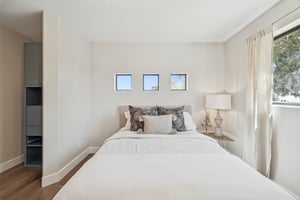 5621 E Voltaire Ave - 054.jpg