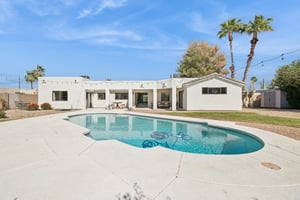 5621 E Voltaire Ave - 069.jpg