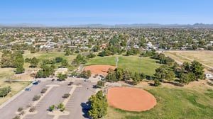 5621 E Voltaire Ave - 016 (2).jpg