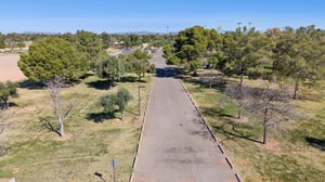 5621 E Voltaire Ave - 017 (2).jpg