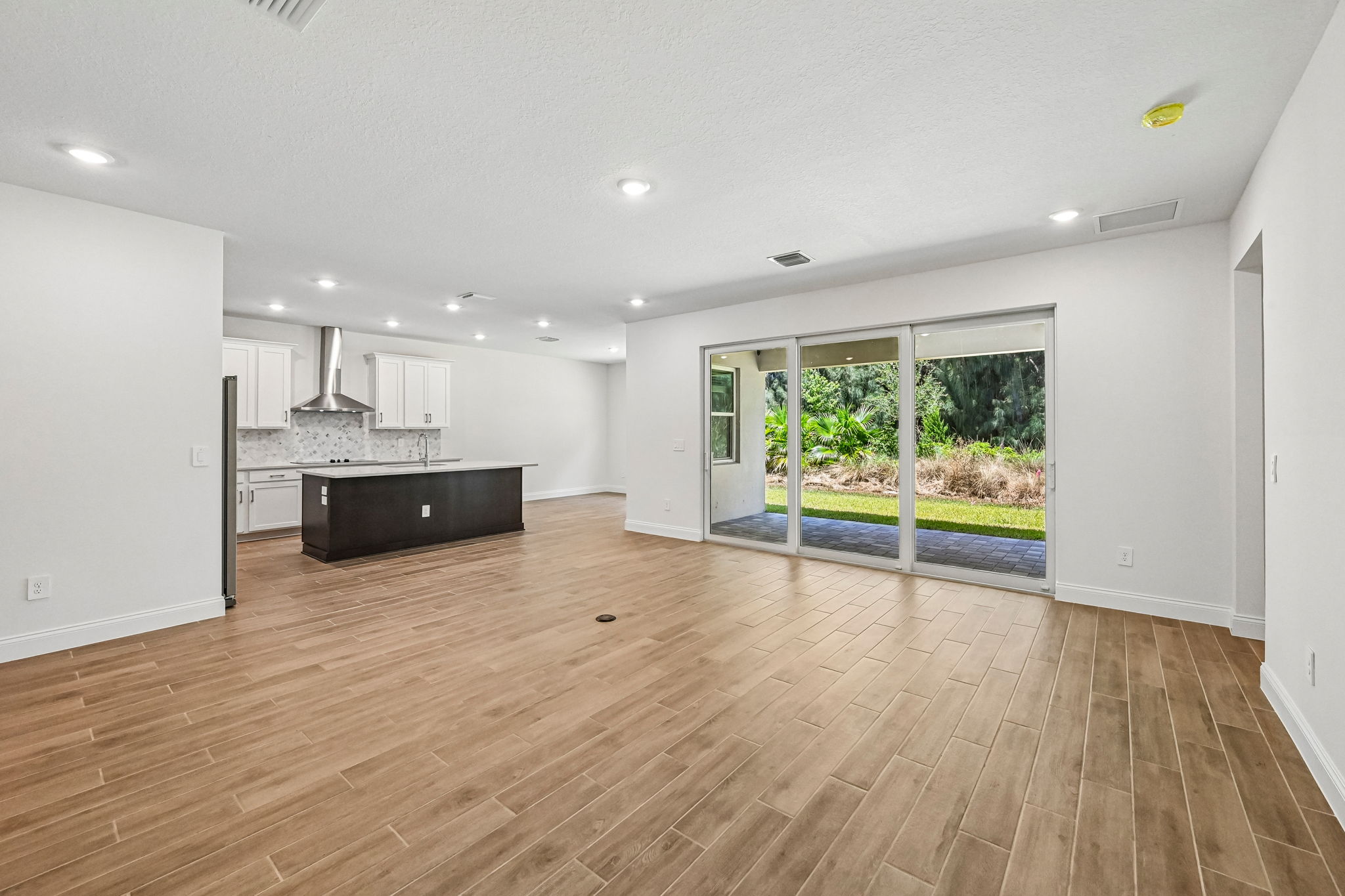 Miami - Hampton Park - 5621 Hampton Park Cir Vero Beach FL 32966 -008