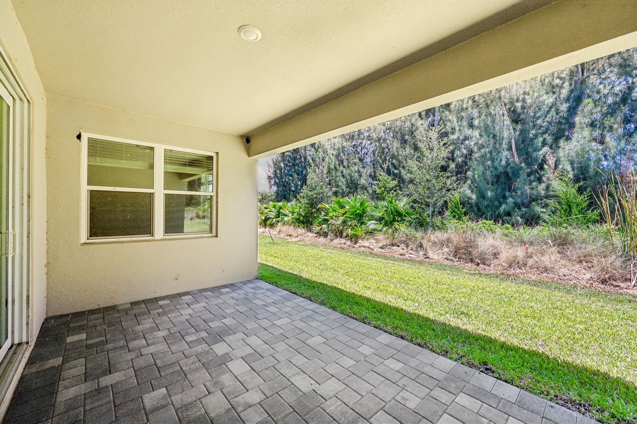 Miami - Hampton Park - 5621 Hampton Park Cir Vero Beach FL 32966 -033