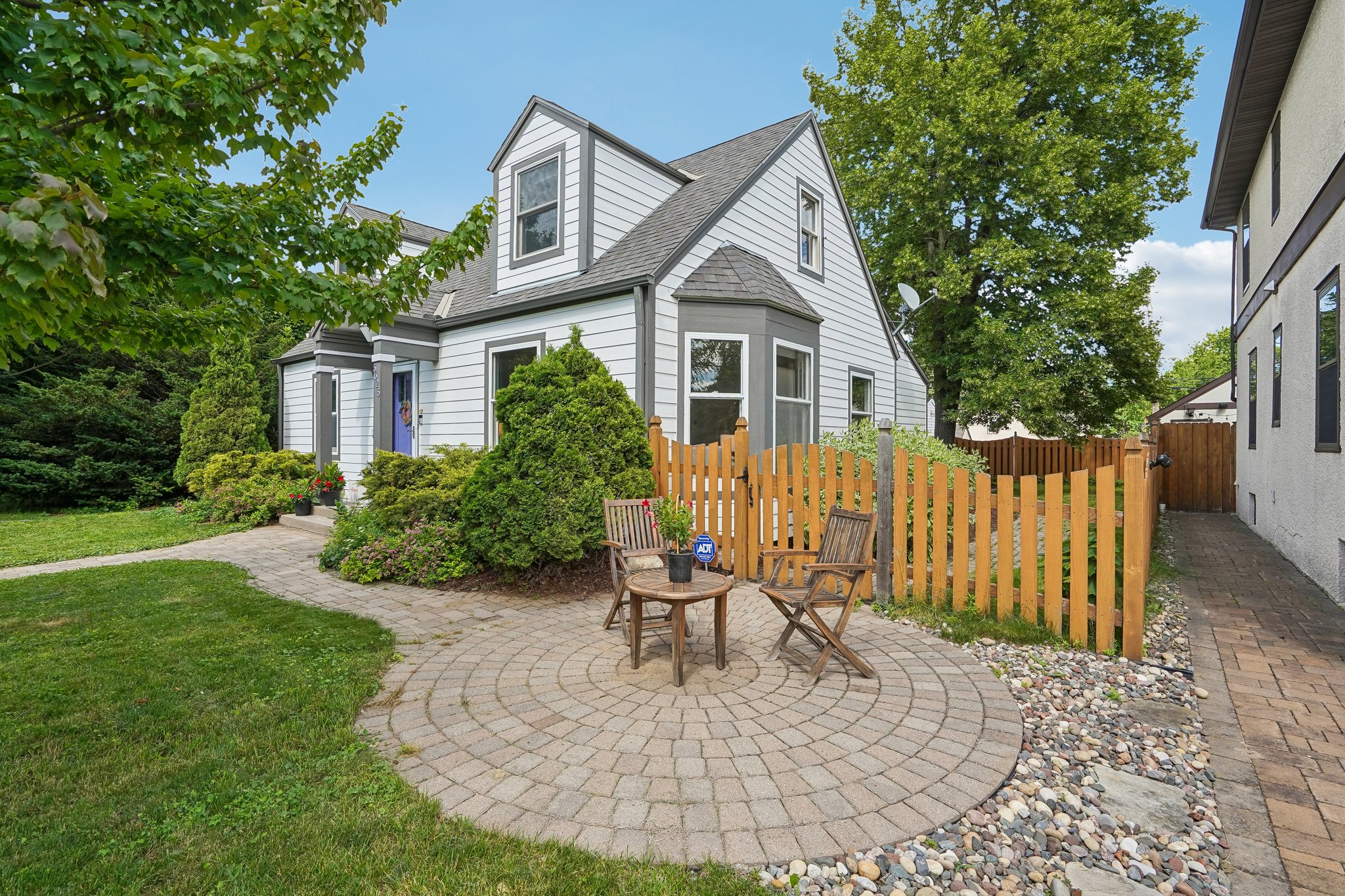 13th Ave-S2306-006.jpg