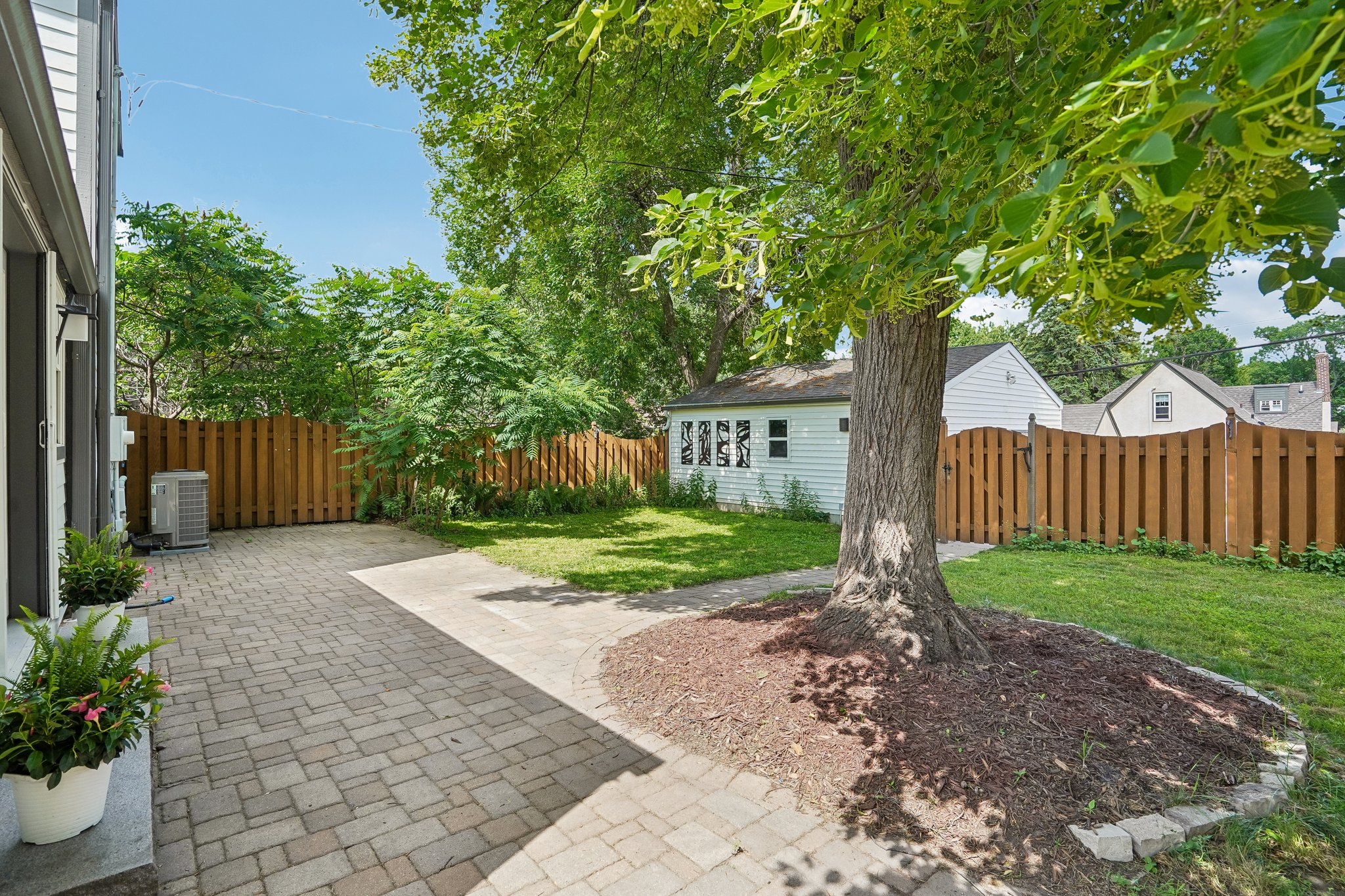 13th Ave-S2306-057.jpg
