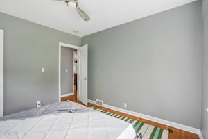 13th Ave-S2306-035.jpg