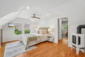 13th Ave-S2306-046.jpg