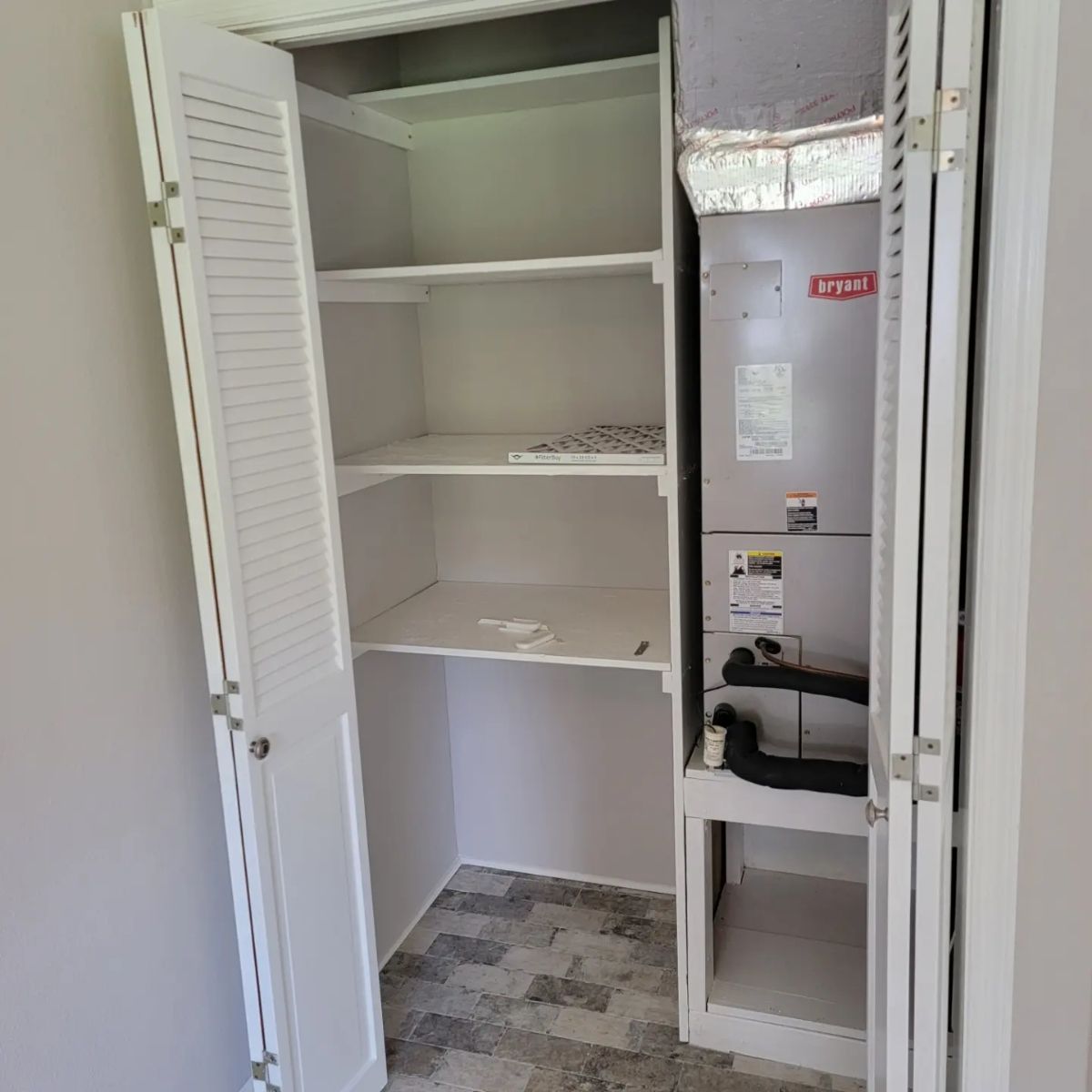 Guest Apartment Storage in Office area