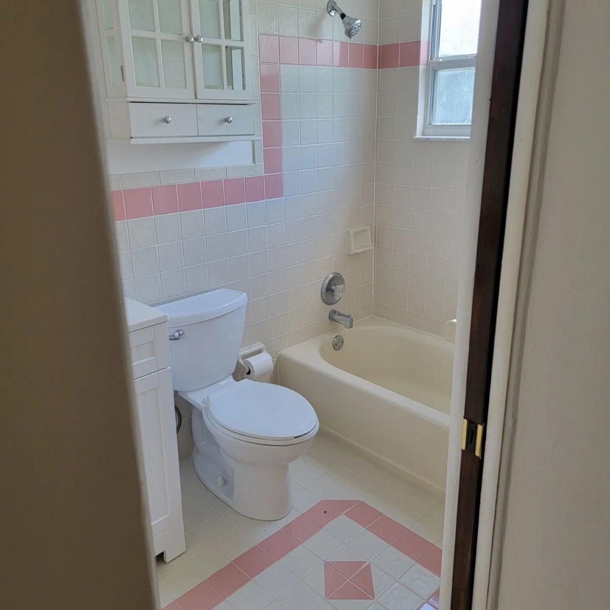 Guest Apartment Bathroom