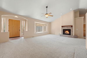 Living Room (4)
