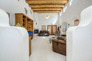  Photo 31
