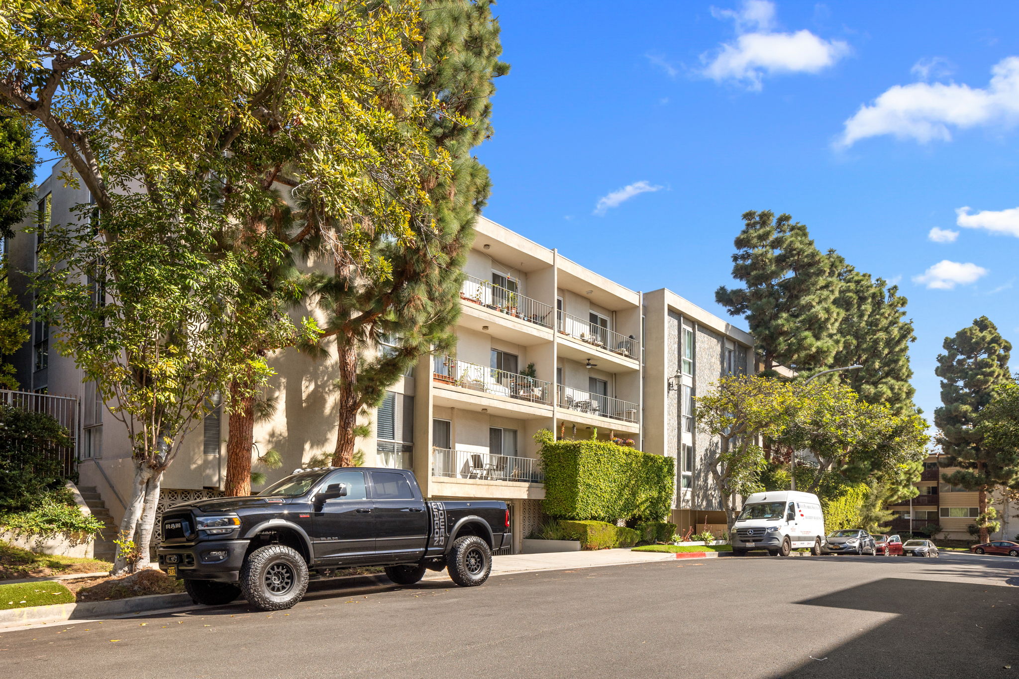 5625 Windsor Way UNIT 211-1