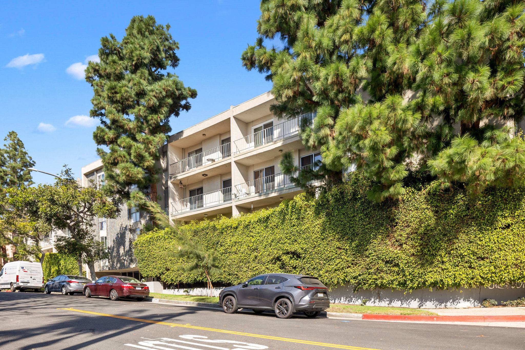 5625 Windsor Way UNIT 211-2