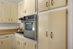 5625 Windsor Way UNIT 211-13