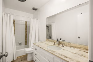 5625 Windsor Way UNIT 211-18