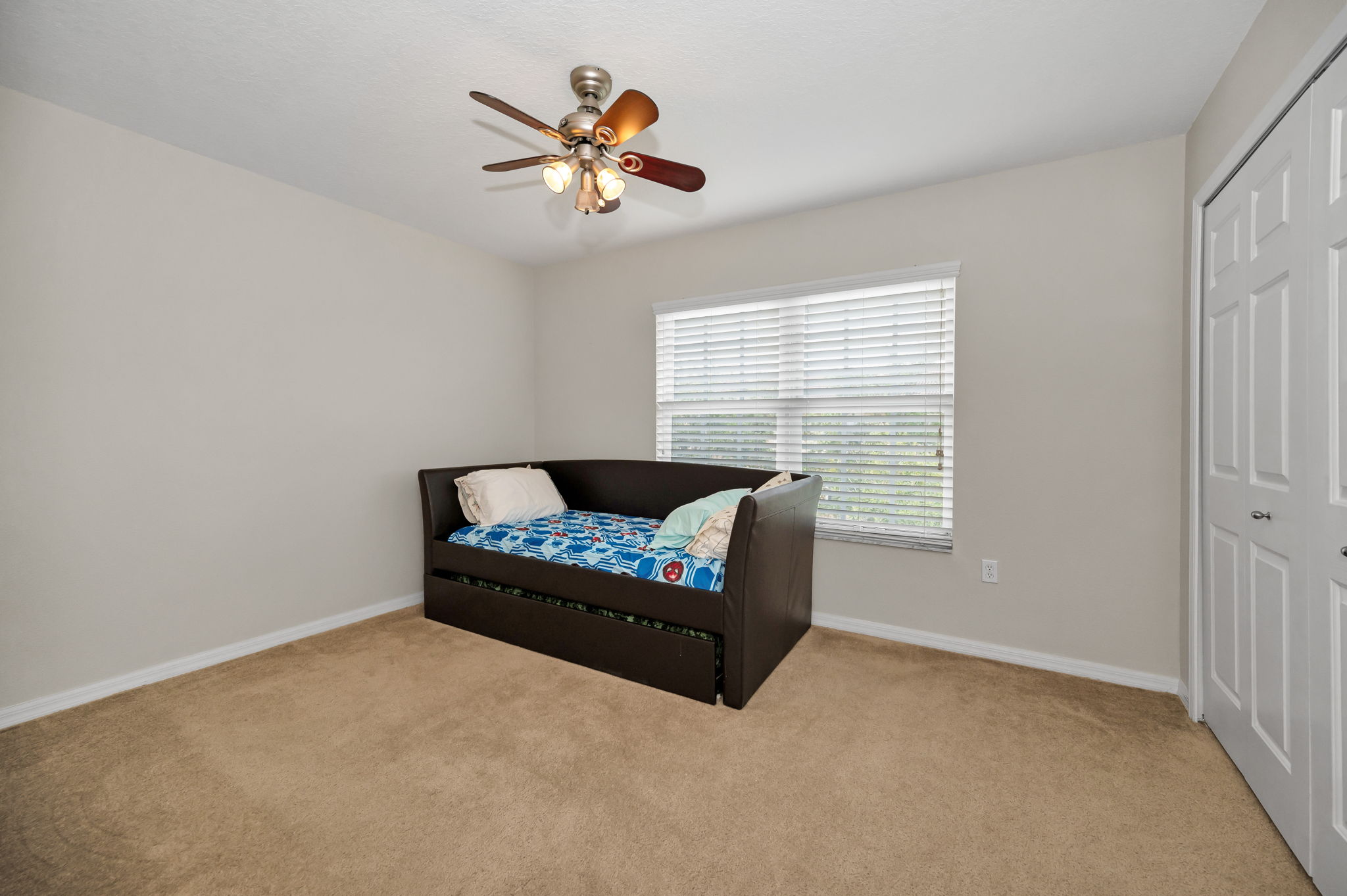 Upper Level Bedroom2a
