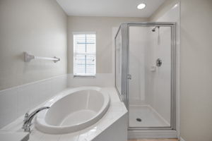 Upper Level Primary Bathroom1b