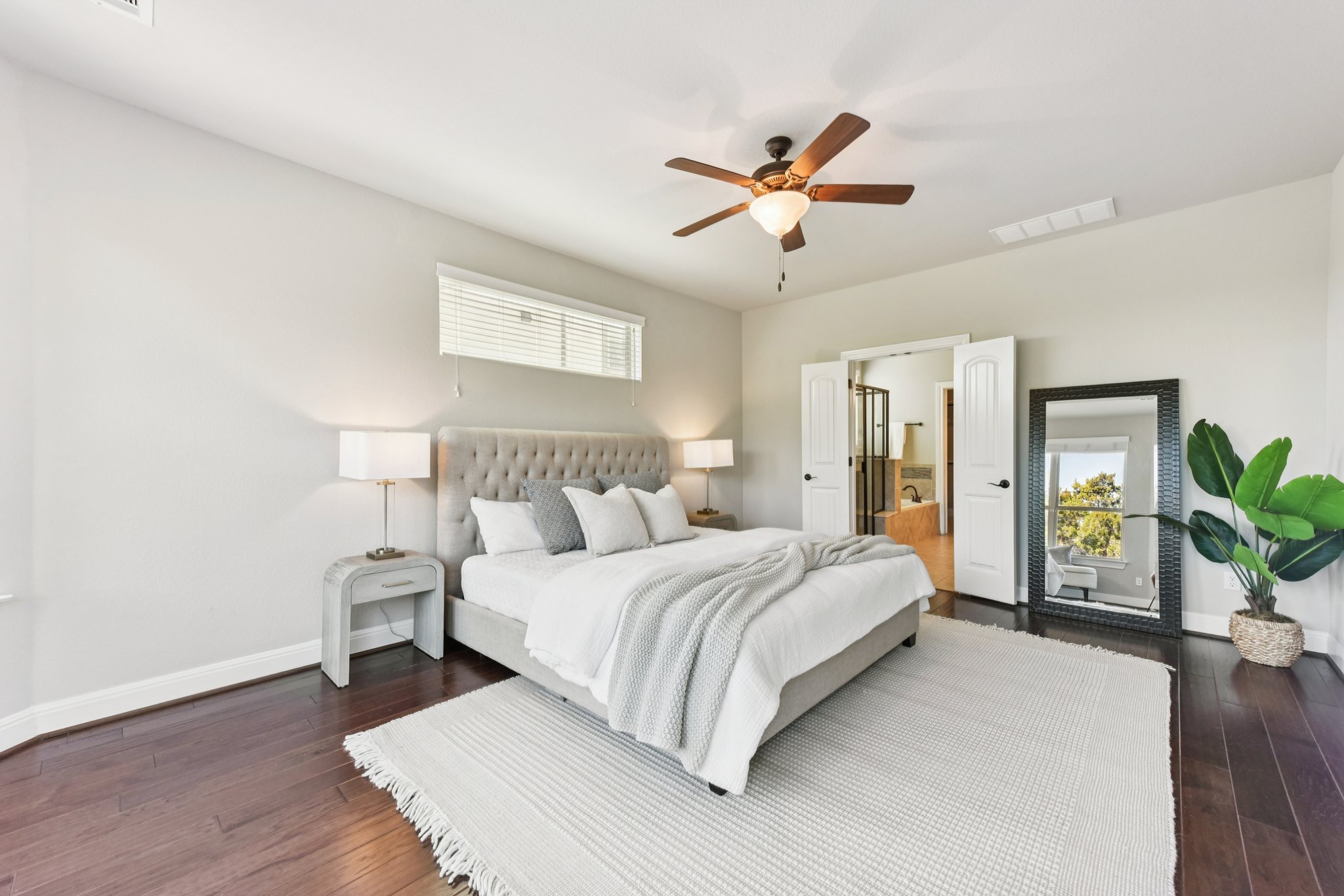 Siragusa Dr-S0301-026.jpg