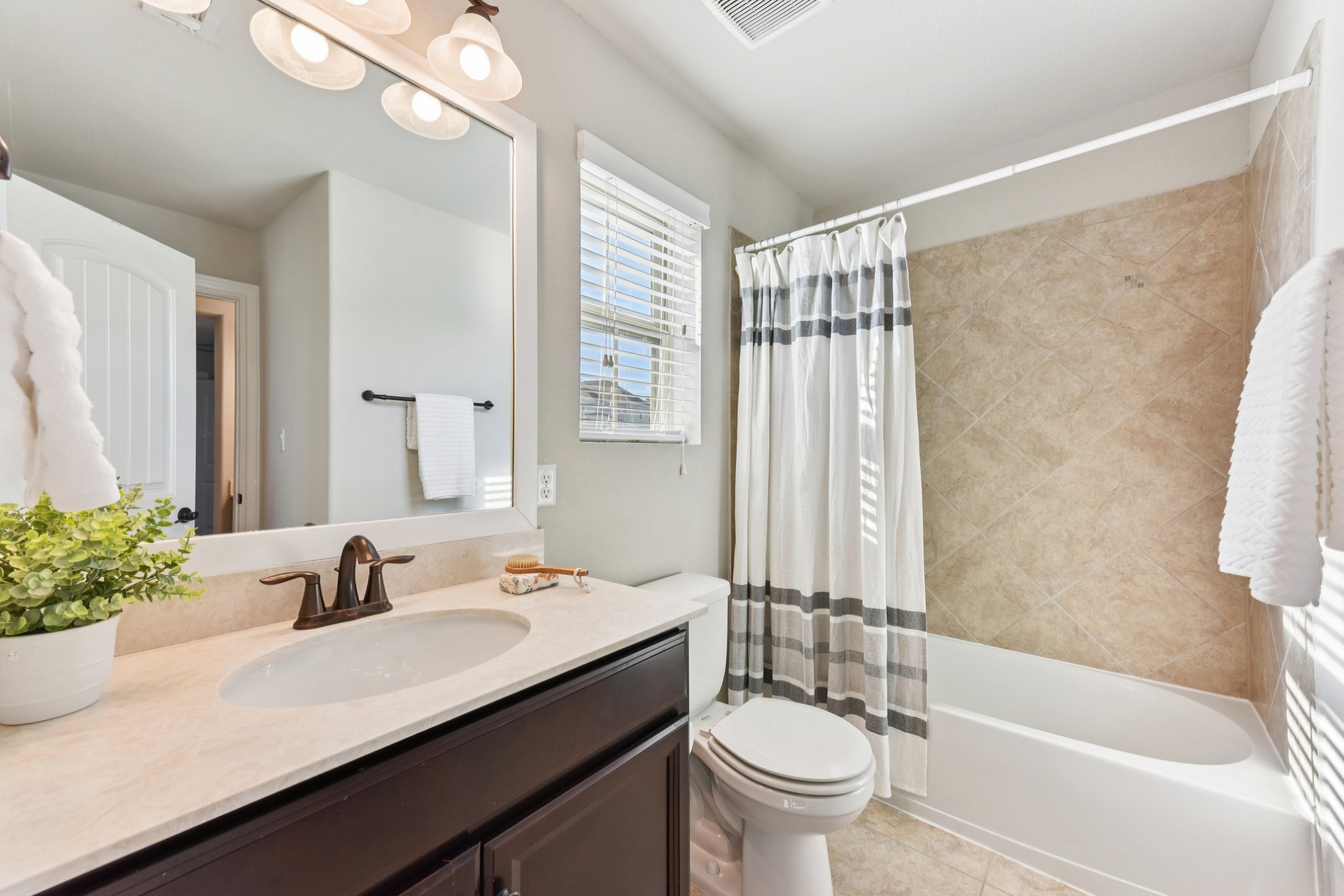 Siragusa Dr-S0301-036.jpg