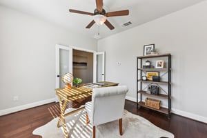 Siragusa Dr-S0301-022.jpg