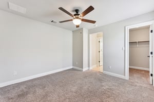 Siragusa Dr-S0301-051.jpg