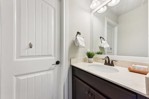 Siragusa Dr-S0301-053.jpg