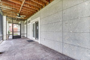 Screened-in Porch