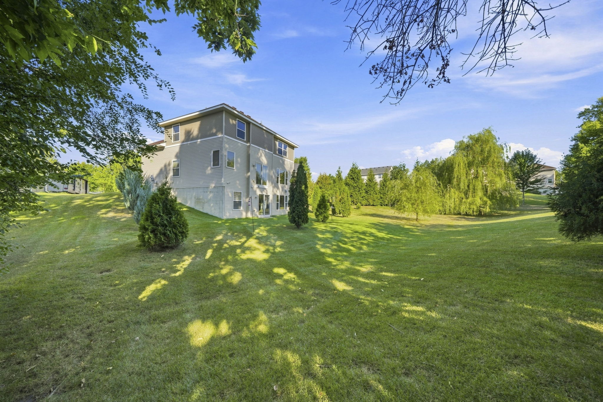  Photo 52