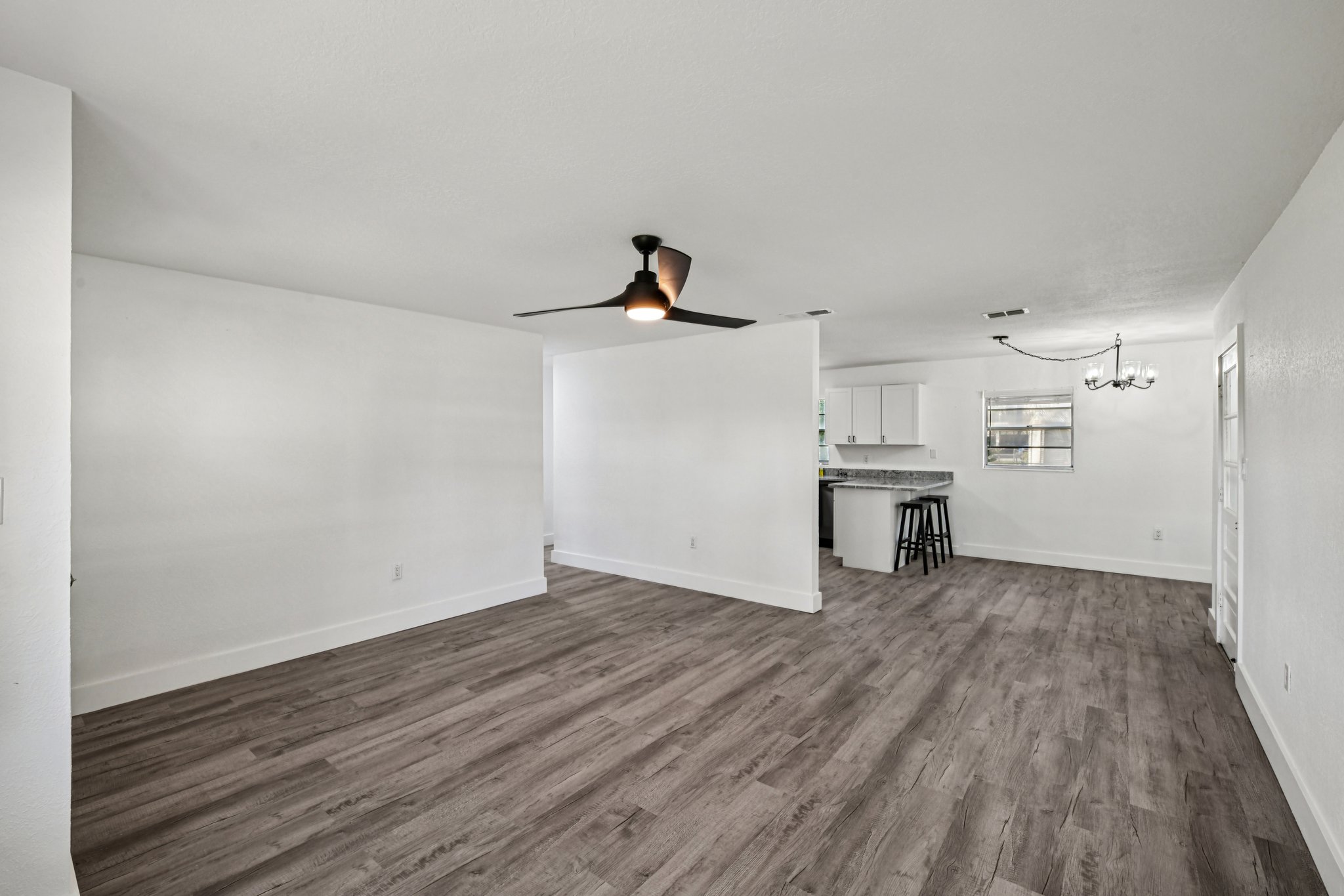 Redbud Rd-S0801-012.jpg