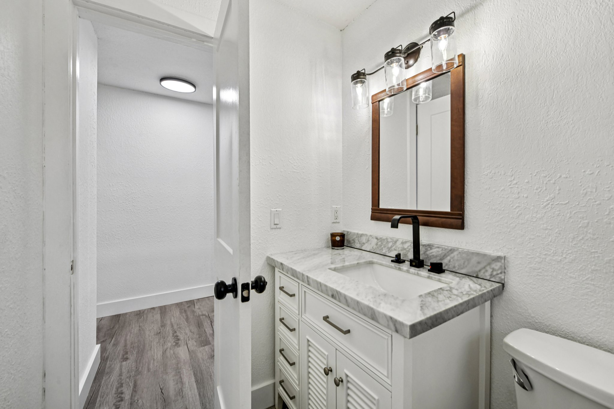 Redbud Rd-S0801-019.jpg